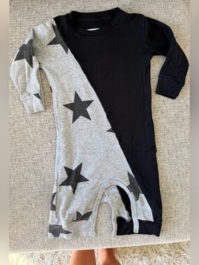 Nununu baby onesie black gray star 6-12M